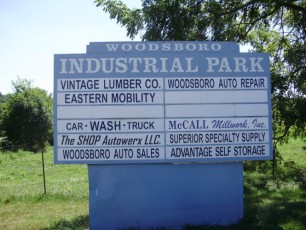 Woodsboro Industrial Park pylon sign